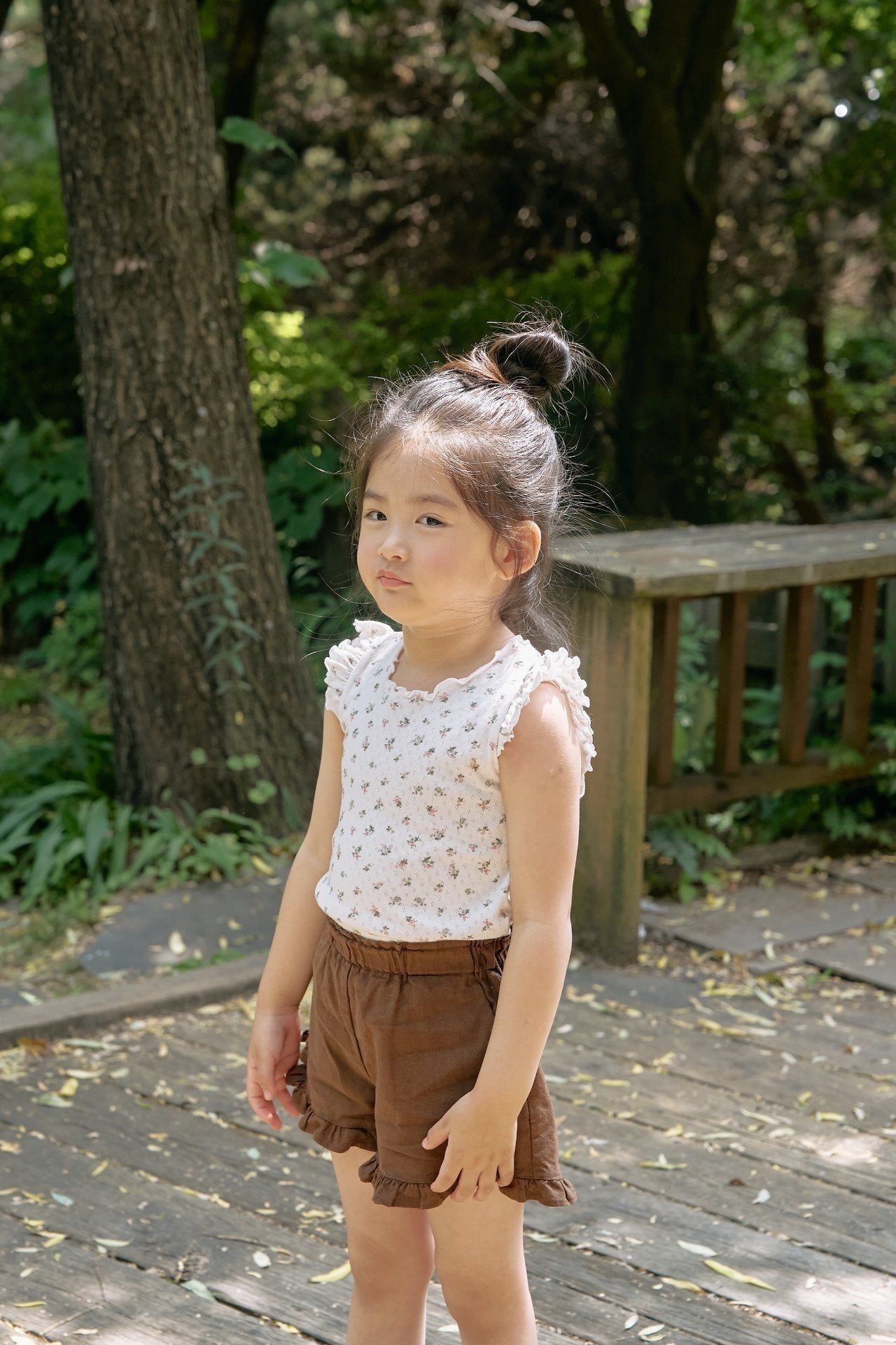 Linen Frill Shorts