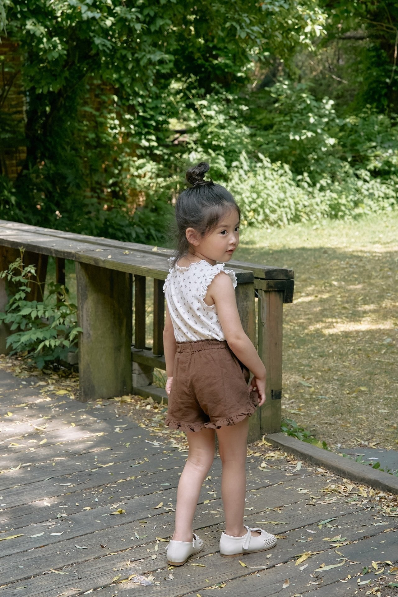 Linen Frill Shorts