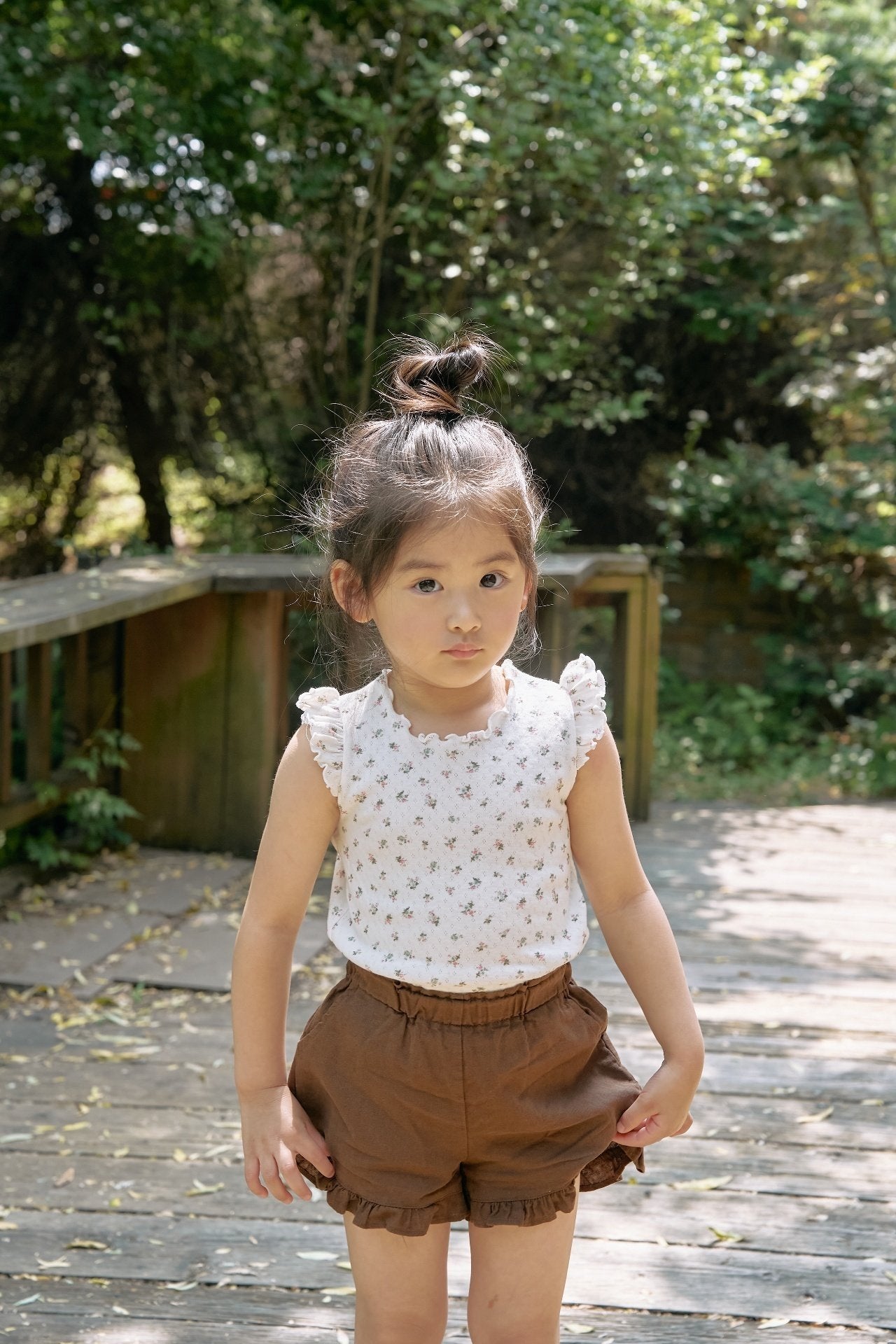 Linen Frill Shorts